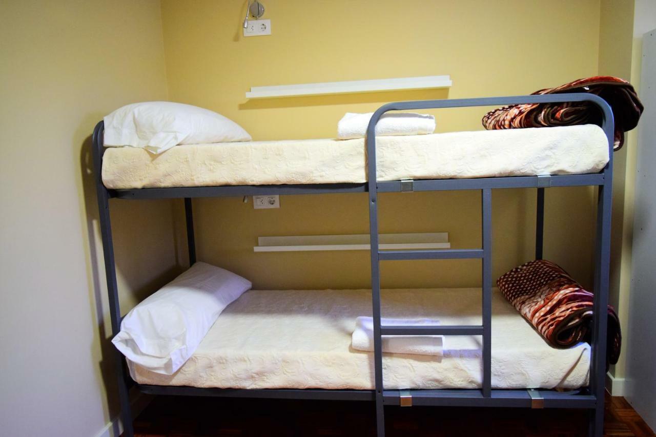 Albergue Mirás Sigueiro Esterno foto